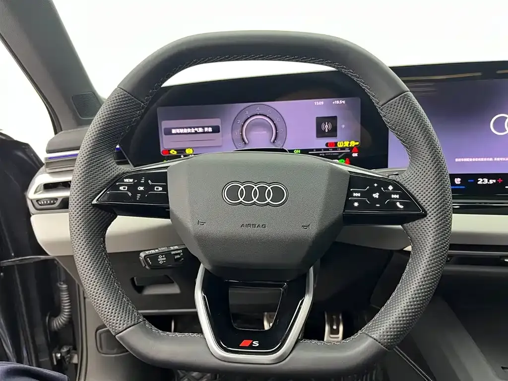 Audi A5L — фото 7