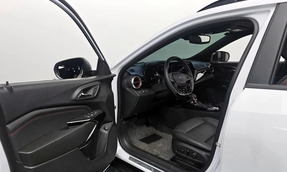 Chevrolet (GM Daewoo) Trax 2024 из KR, фото 2