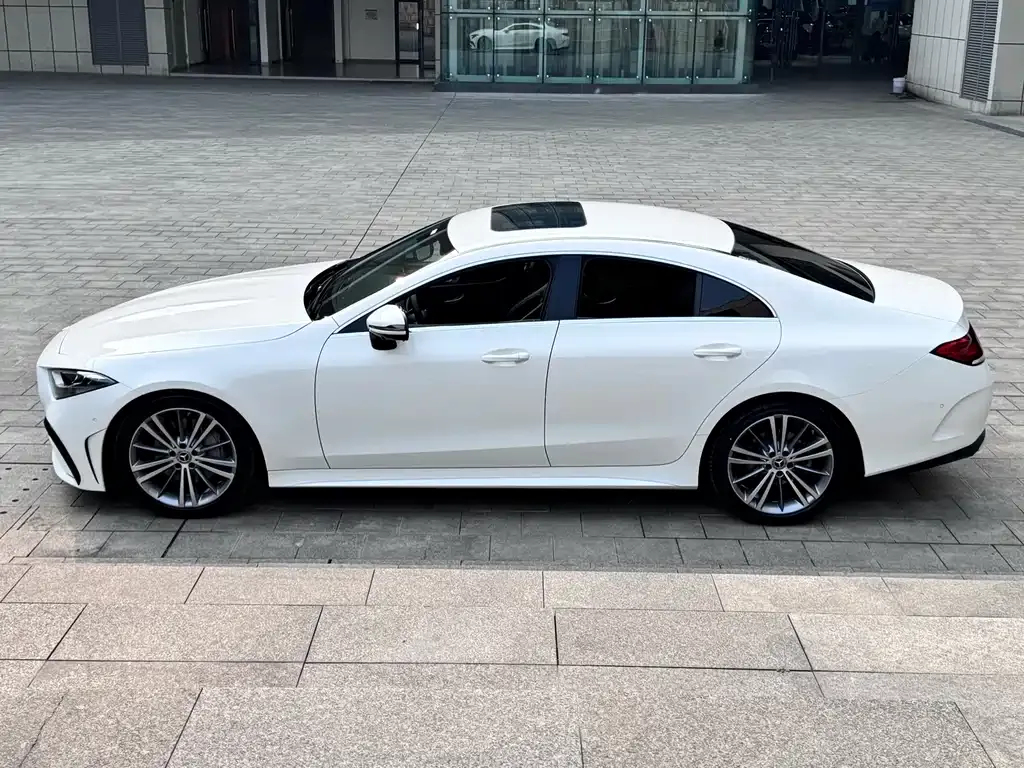 Mercedes-Benz CLS — фото 7