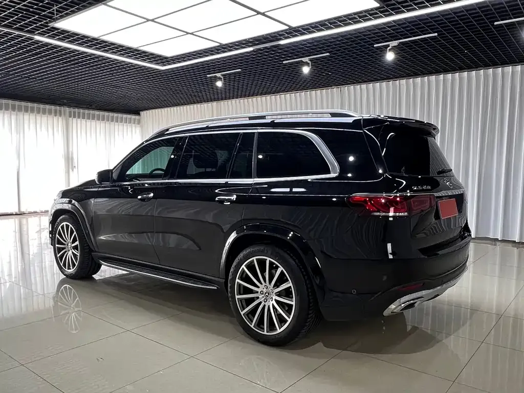 Mercedes-Benz GLS — фото 10