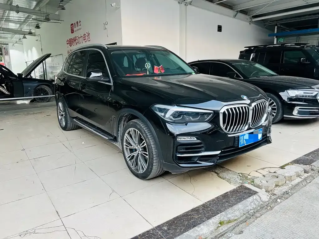 BMW X5 (Import) — фото 8