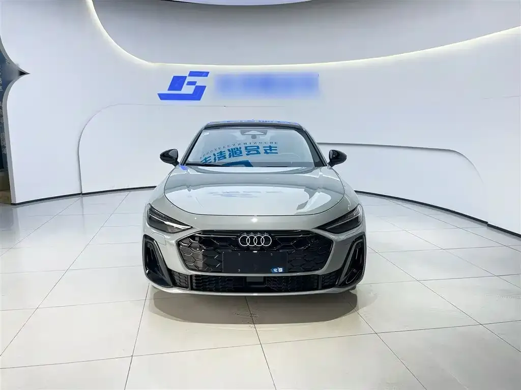 Audi A5L — фото 5