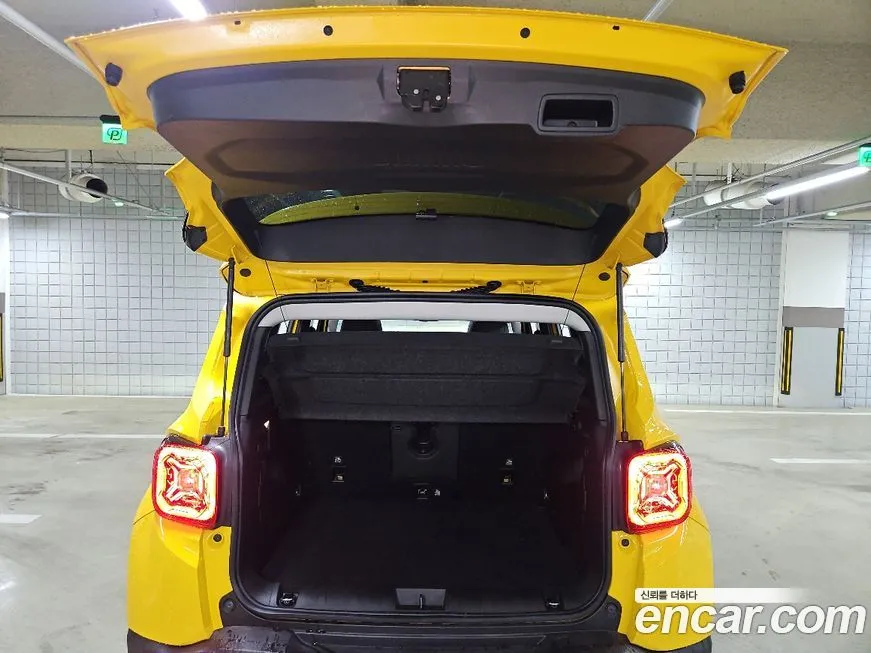 Jeep Renegade 2023 из KR, фото 7