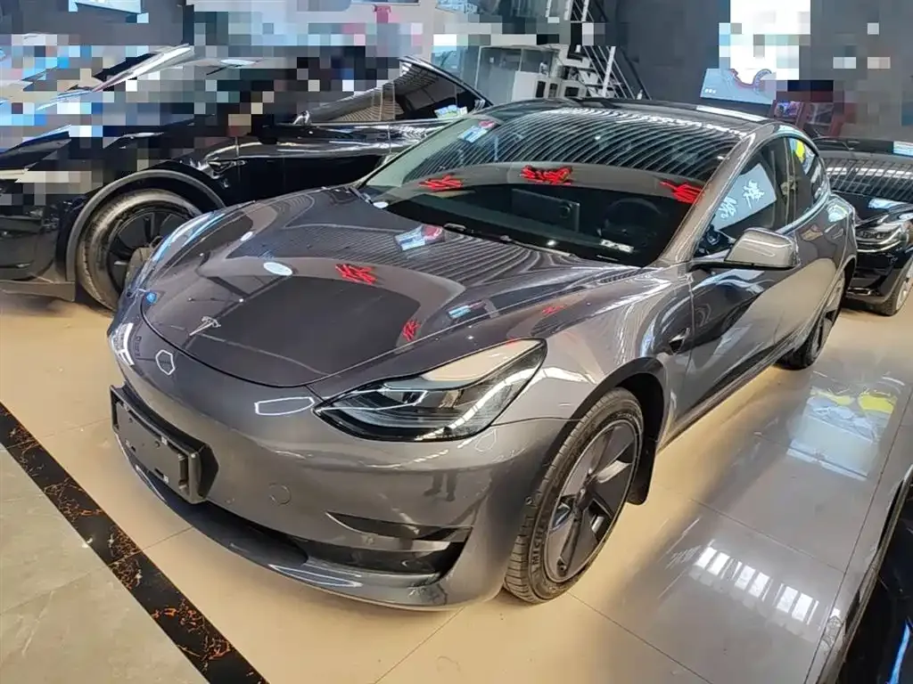 Tesla Model 3 — фото 2