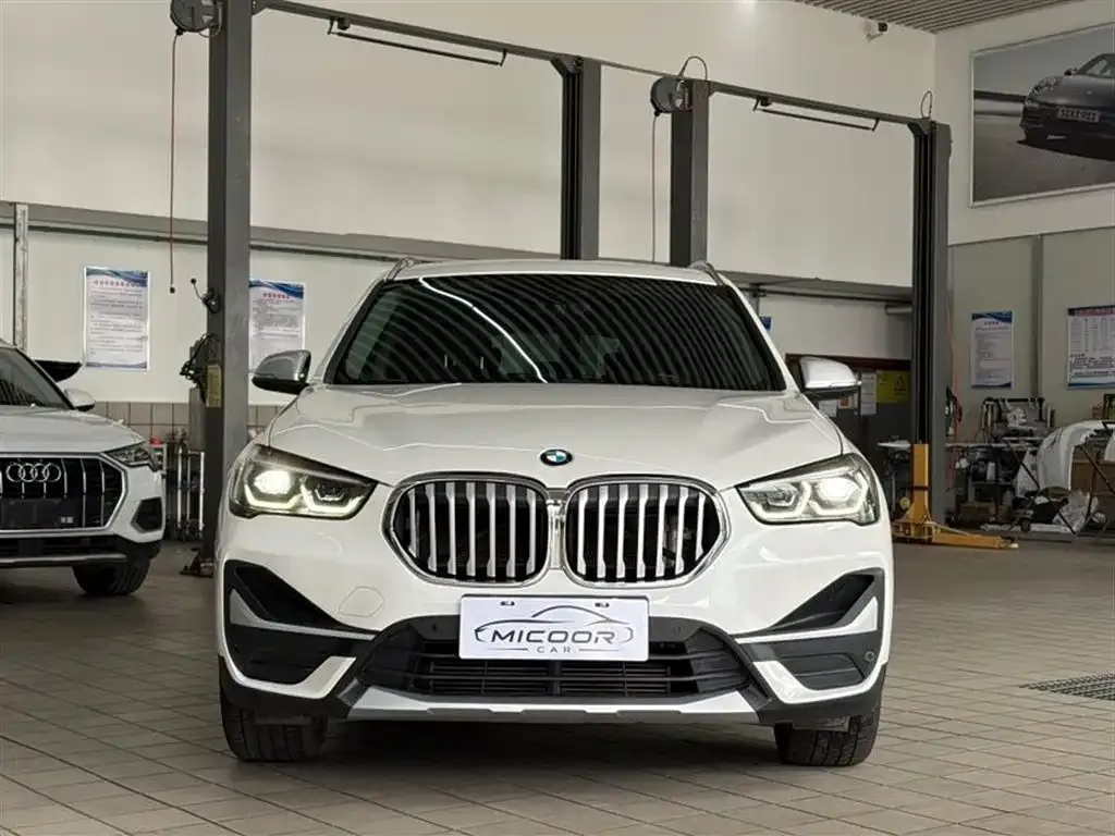 BMW X1 — фото 10