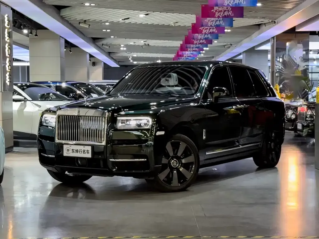 Rolls-Royce Cullinan — фото 1