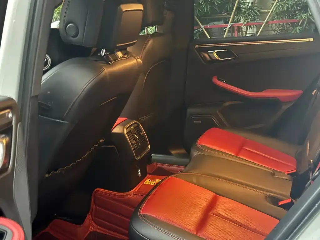 Porsche Macan 2021 из CN, фото 5