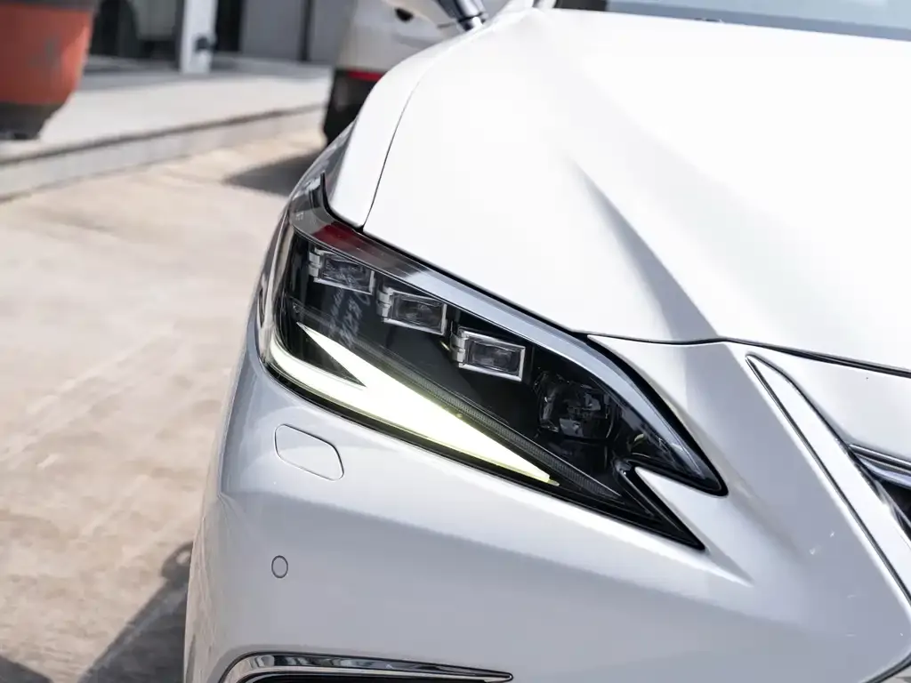 Lexus ES 2023 из CN, фото 10