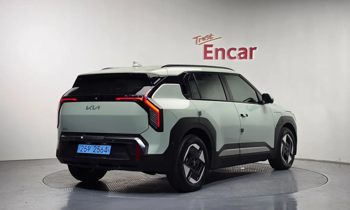 Kia EV3 — фото 7