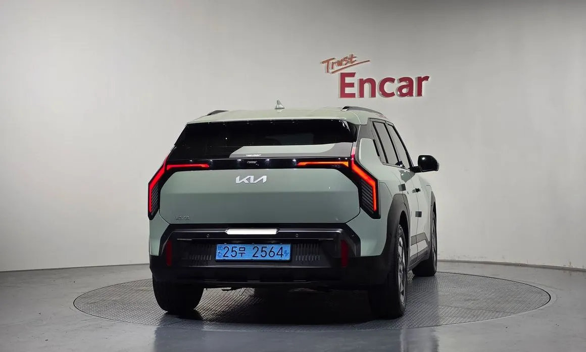 Kia EV3 — фото 6