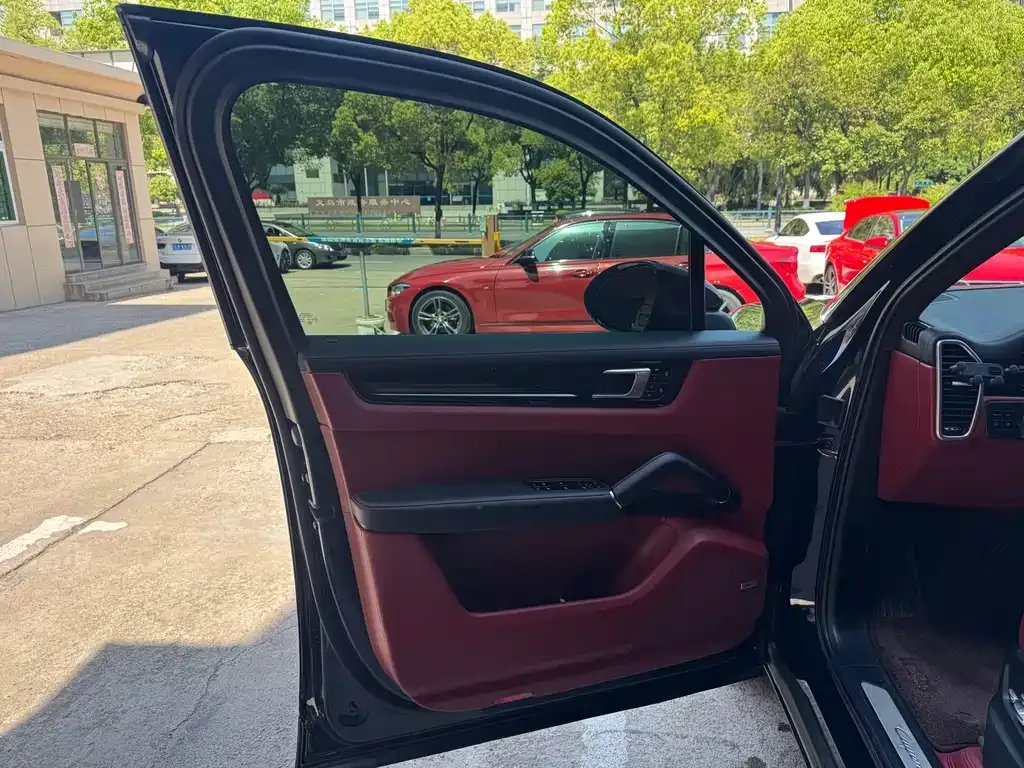 Porsche Cayenne 2022 из CN, фото 4