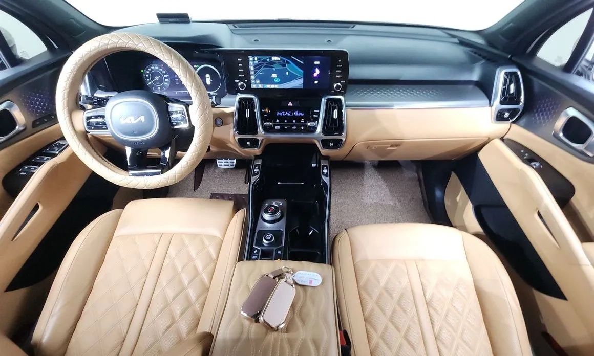 Kia Sorento — фото 8