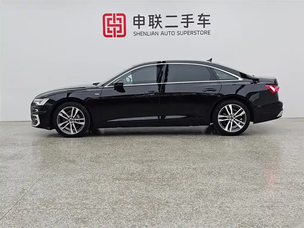 Audi A6L 2024 из CN, фото 8