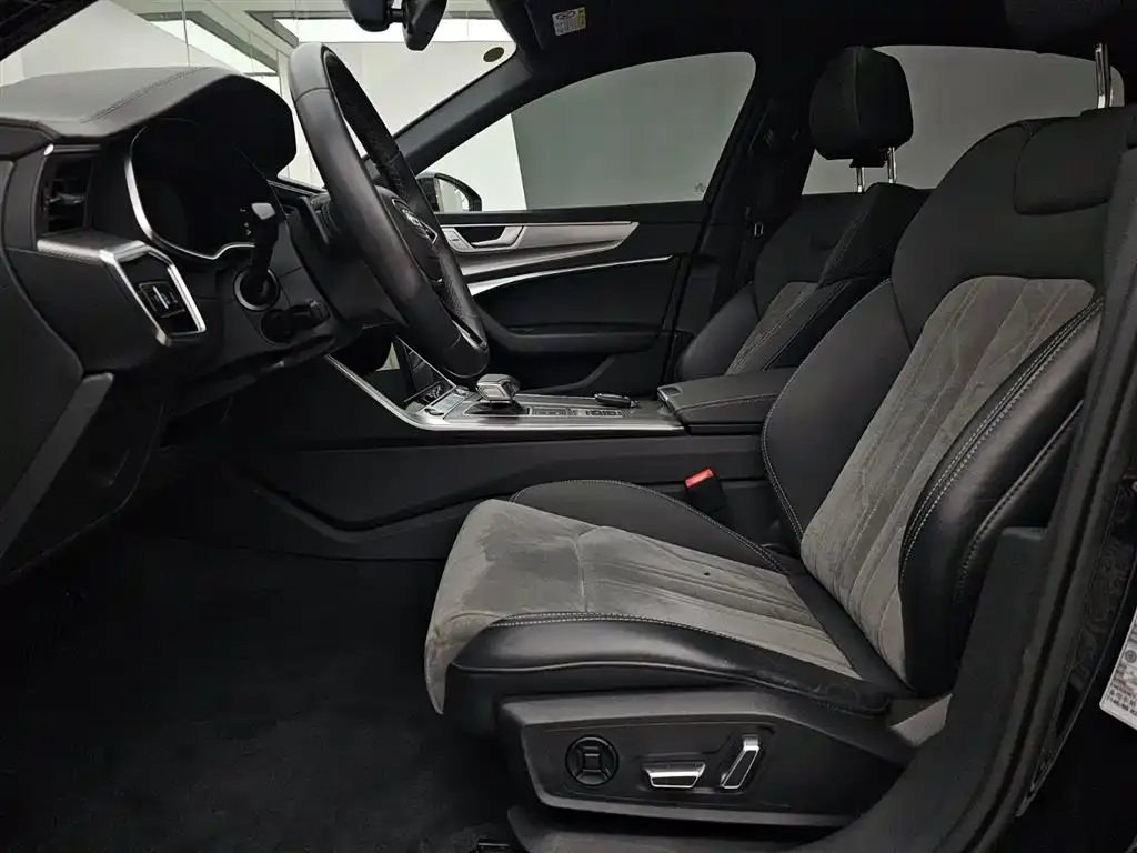 Audi A6L 2024 из CN, фото 5