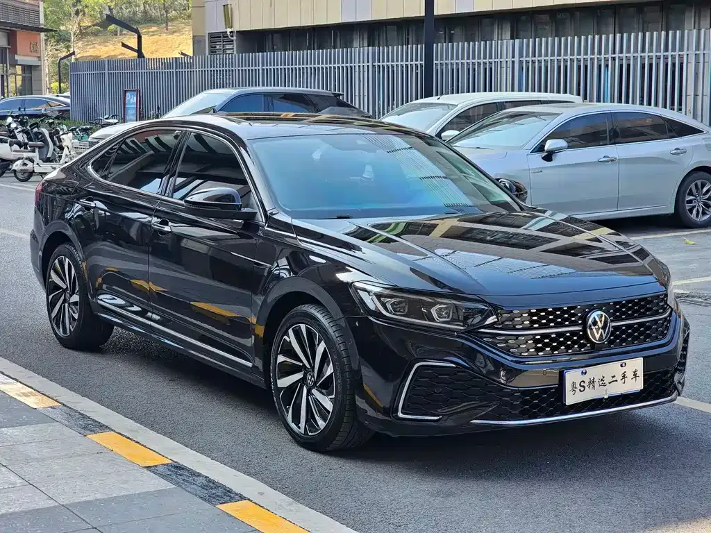 Volkswagen Passat — фото 3