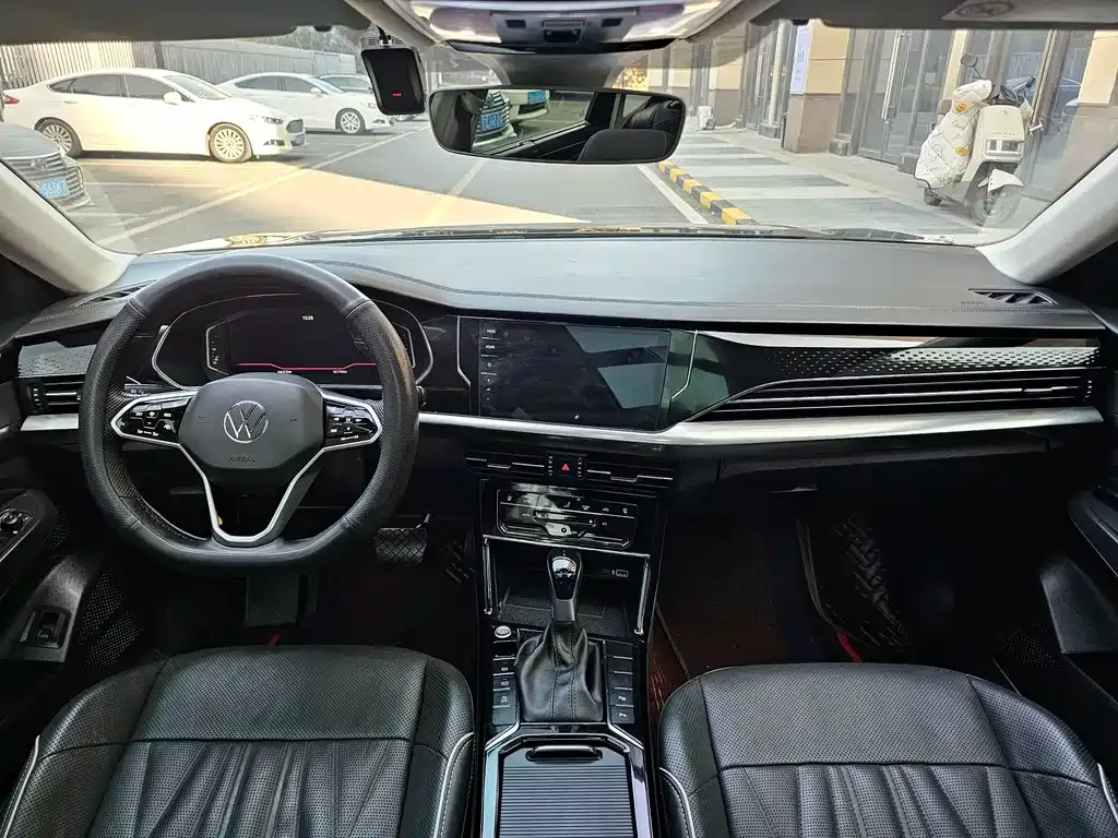 Volkswagen Passat — фото 10
