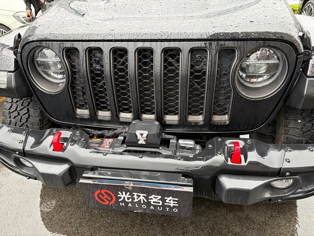 Jeep Gladiator — фото 10