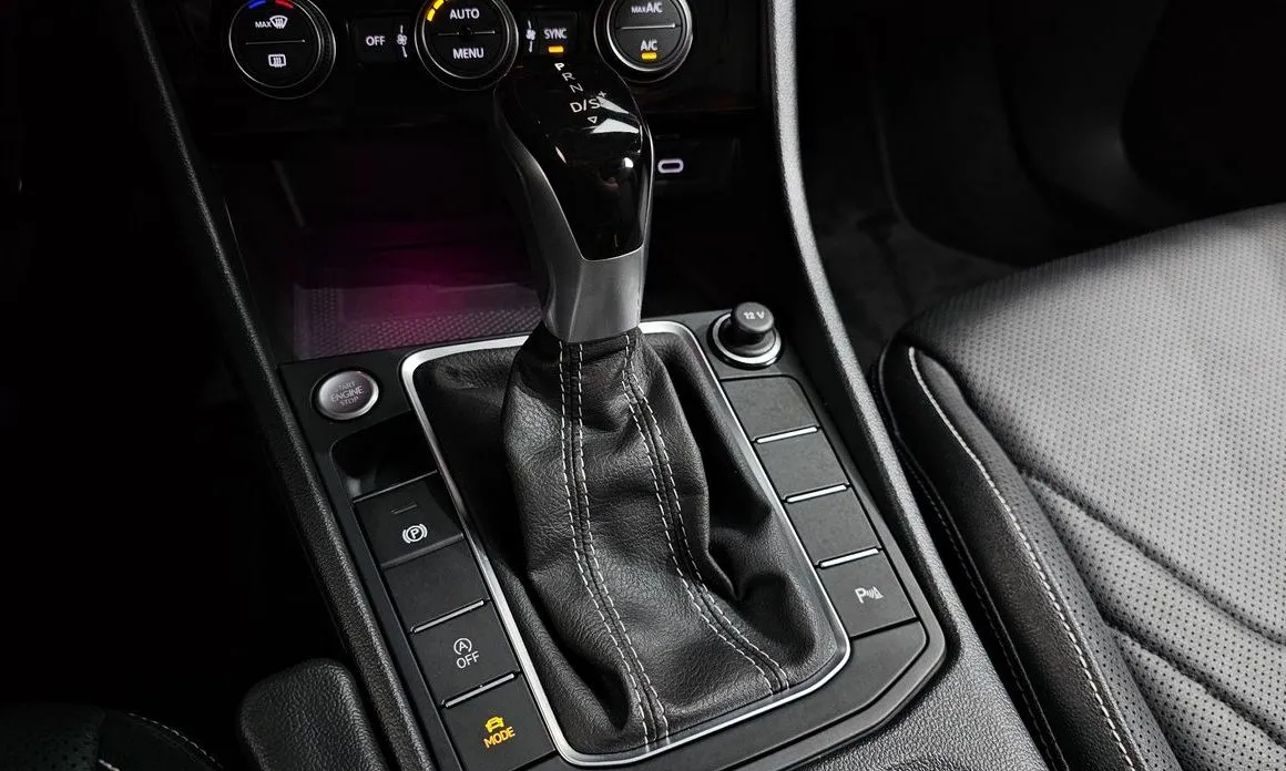 Volkswagen Jetta 2023 из KR, фото 8