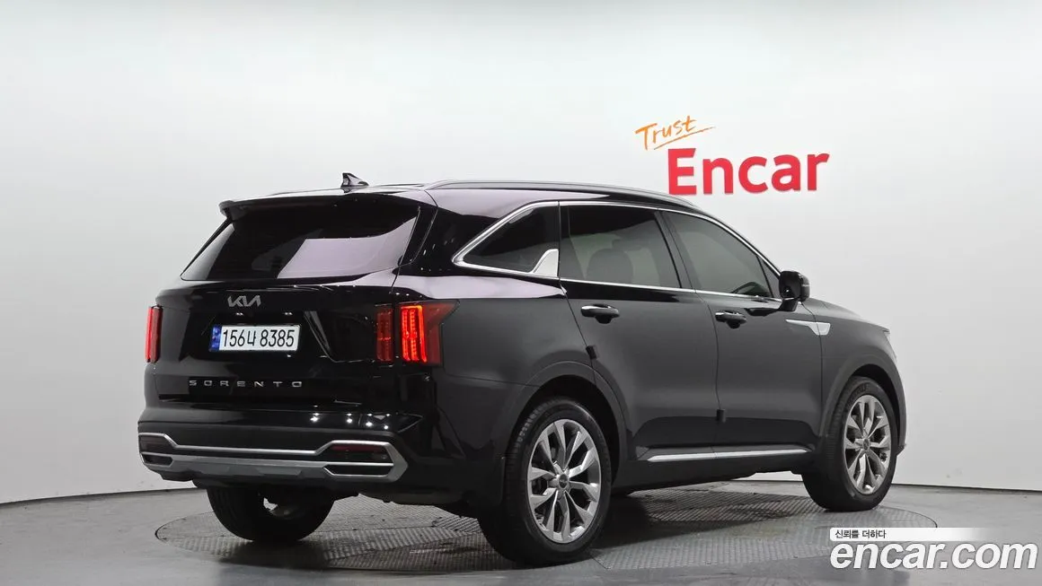 Kia Sorento — фото 8
