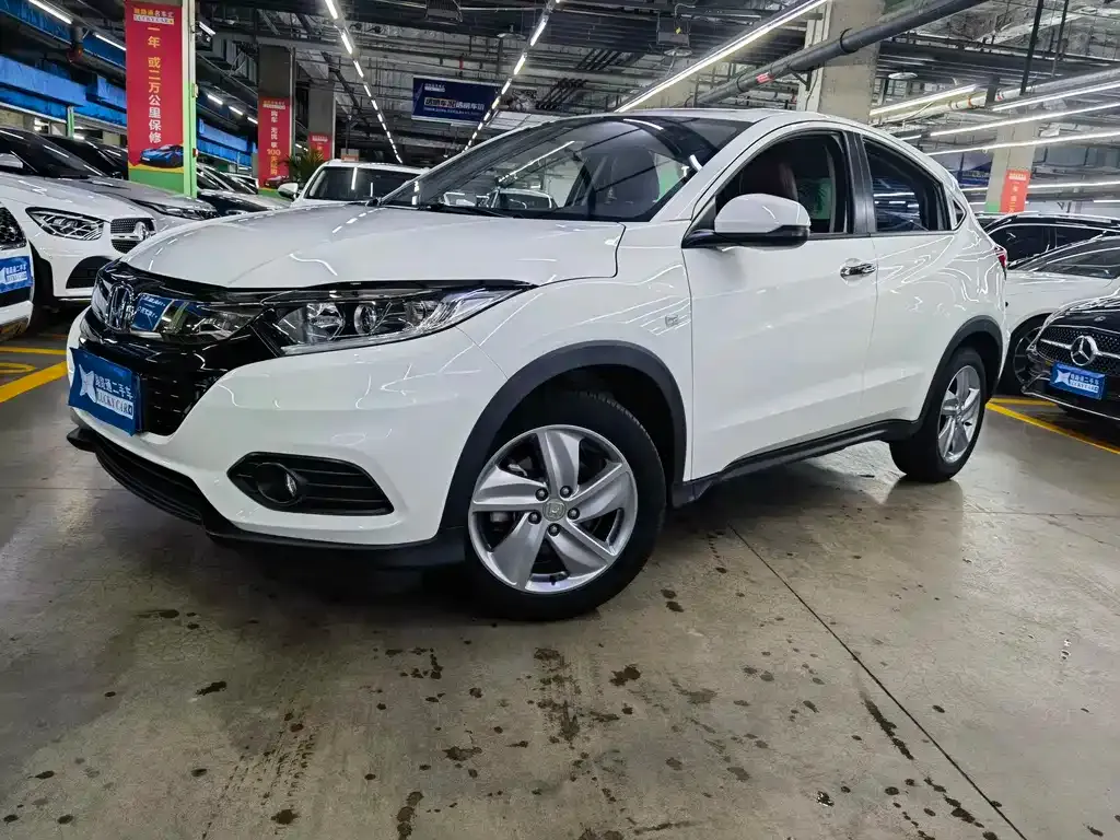 Honda Vezel — фото 1