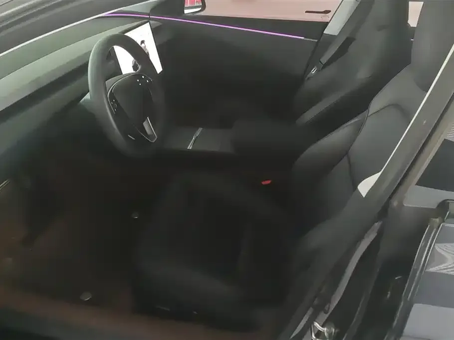 Tesla Model 3 — фото 2