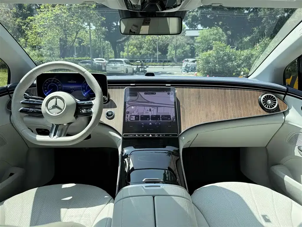 Mercedes-Benz EQE 2024 из CN, фото 4