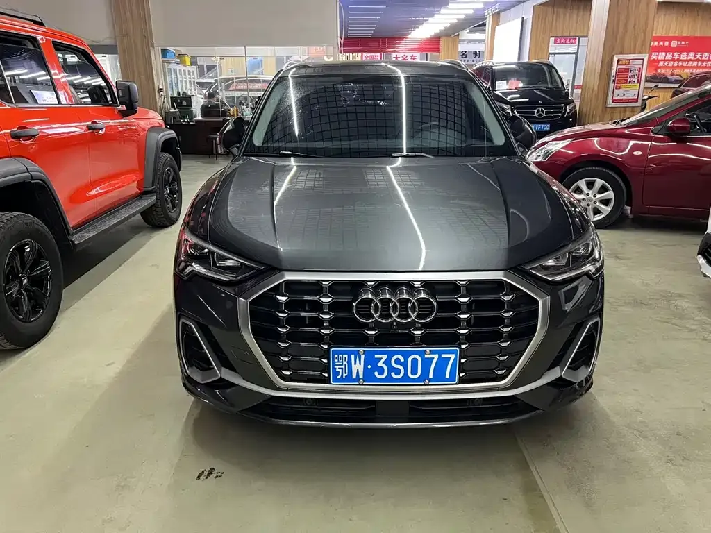 Audi Q3 — фото 6