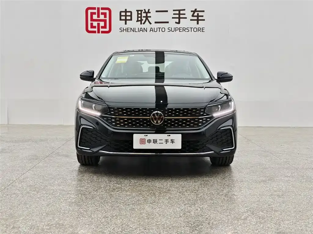 Volkswagen Passat — фото 7