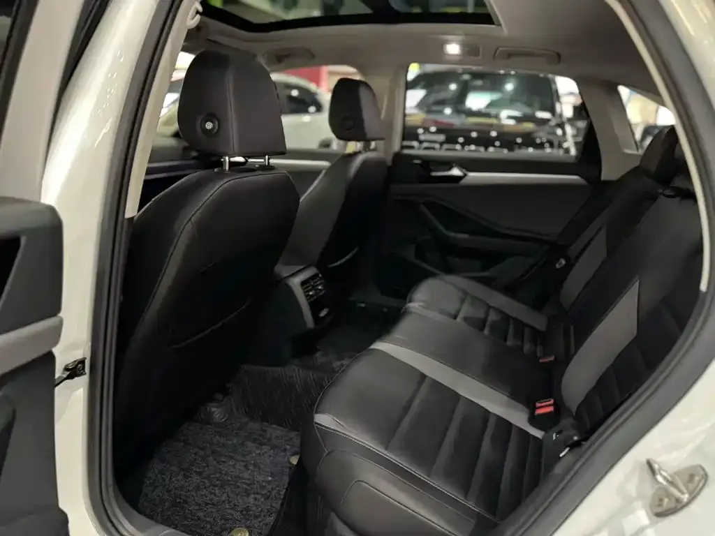 Volkswagen Sagitar 2022 из CN, фото 2