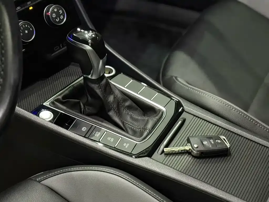 Volkswagen Sagitar 2022 из CN, фото 9