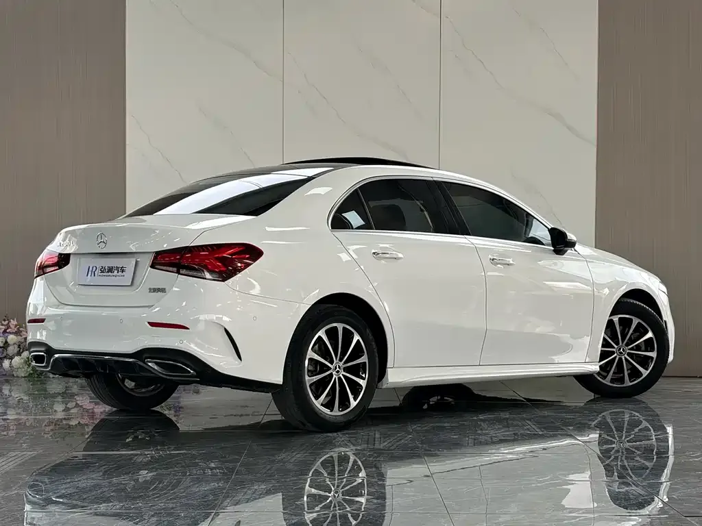 Mercedes-Benz A-Class — фото 8