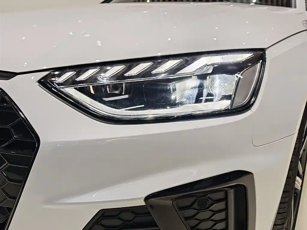 Audi A4L 2025 из CN, фото 9
