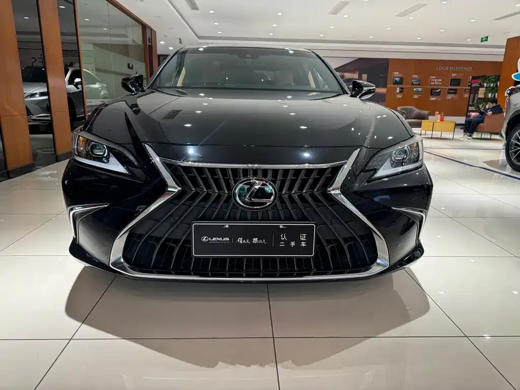 Lexus ES 2023 из CN, фото 3