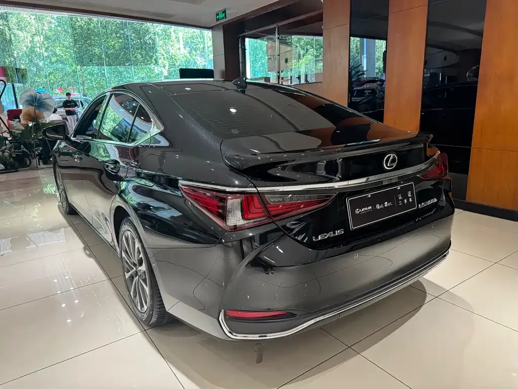 Lexus ES 2023 из CN, фото 8