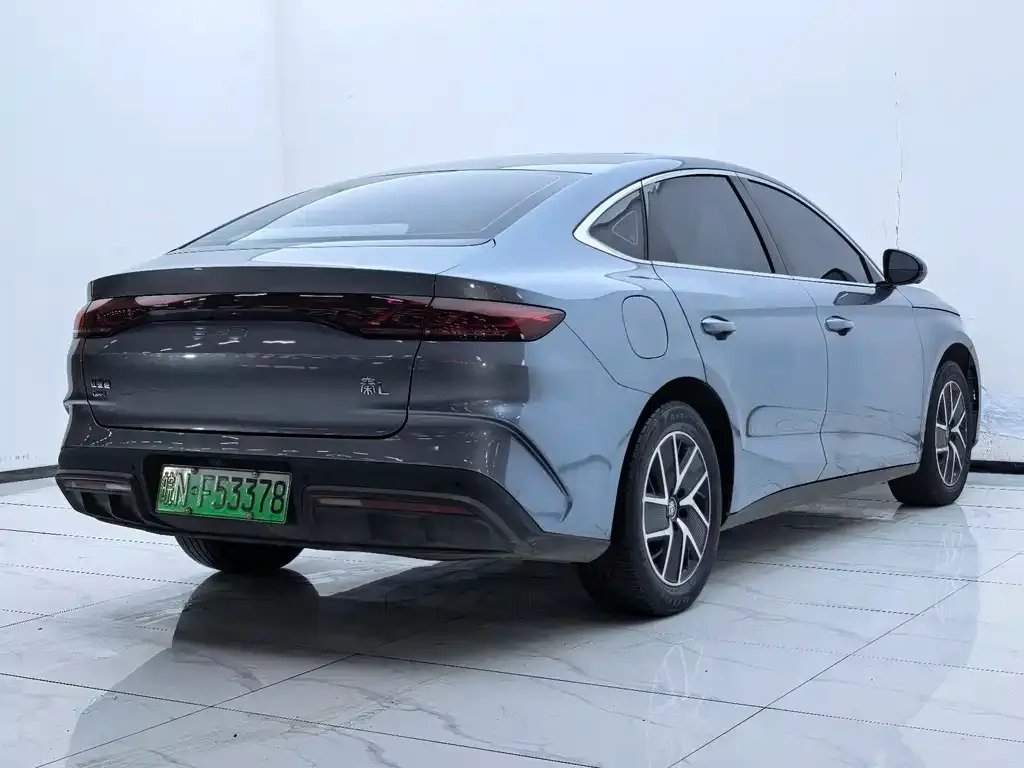 BYD Qin L — фото 6