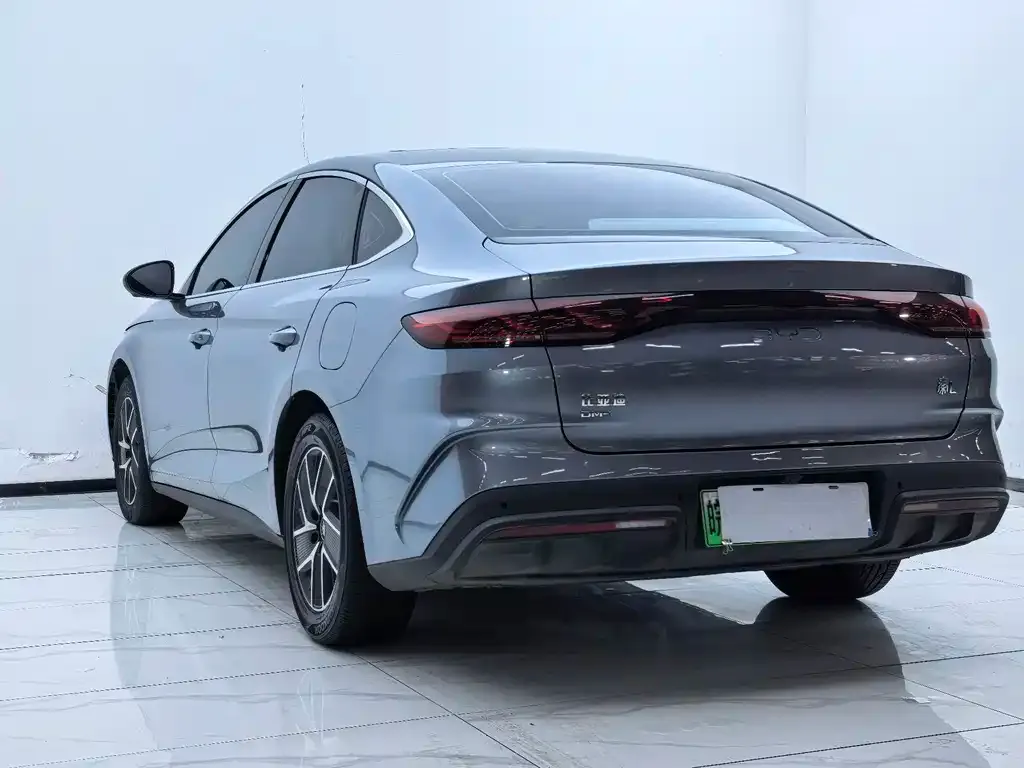 BYD Qin L — фото 9