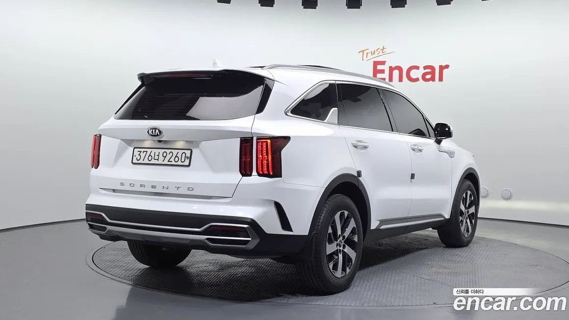 Kia Sorento — фото 3