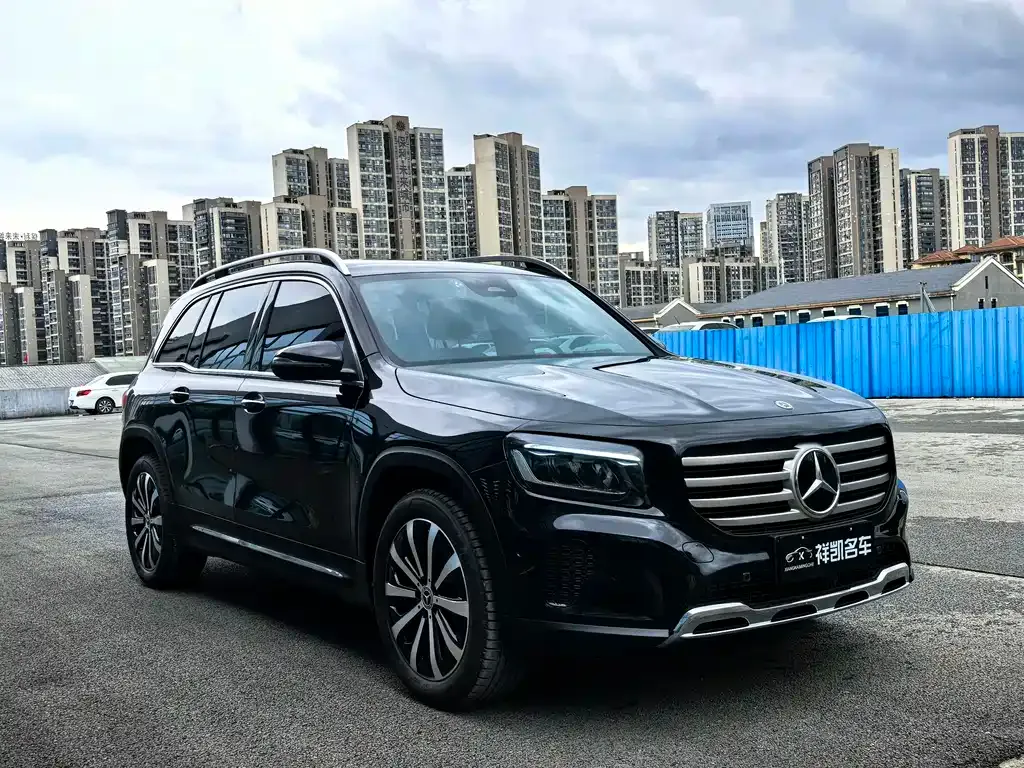 Mercedes-Benz GLB — фото 8