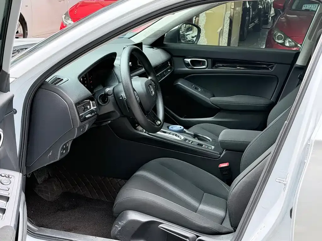 Honda Civic — фото 10