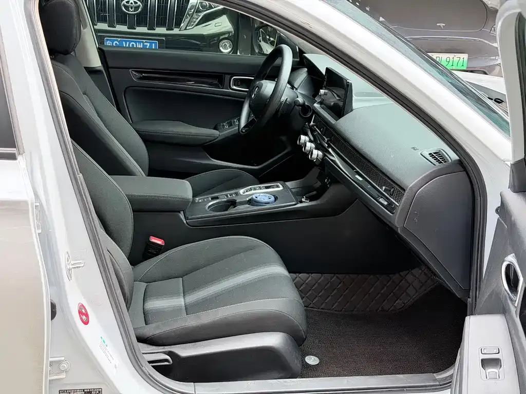 Honda Civic — фото 3