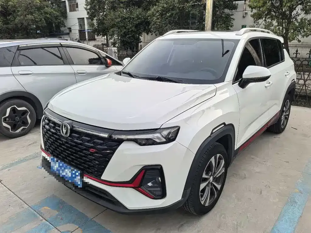 Changan CS35PLUS — фото 1