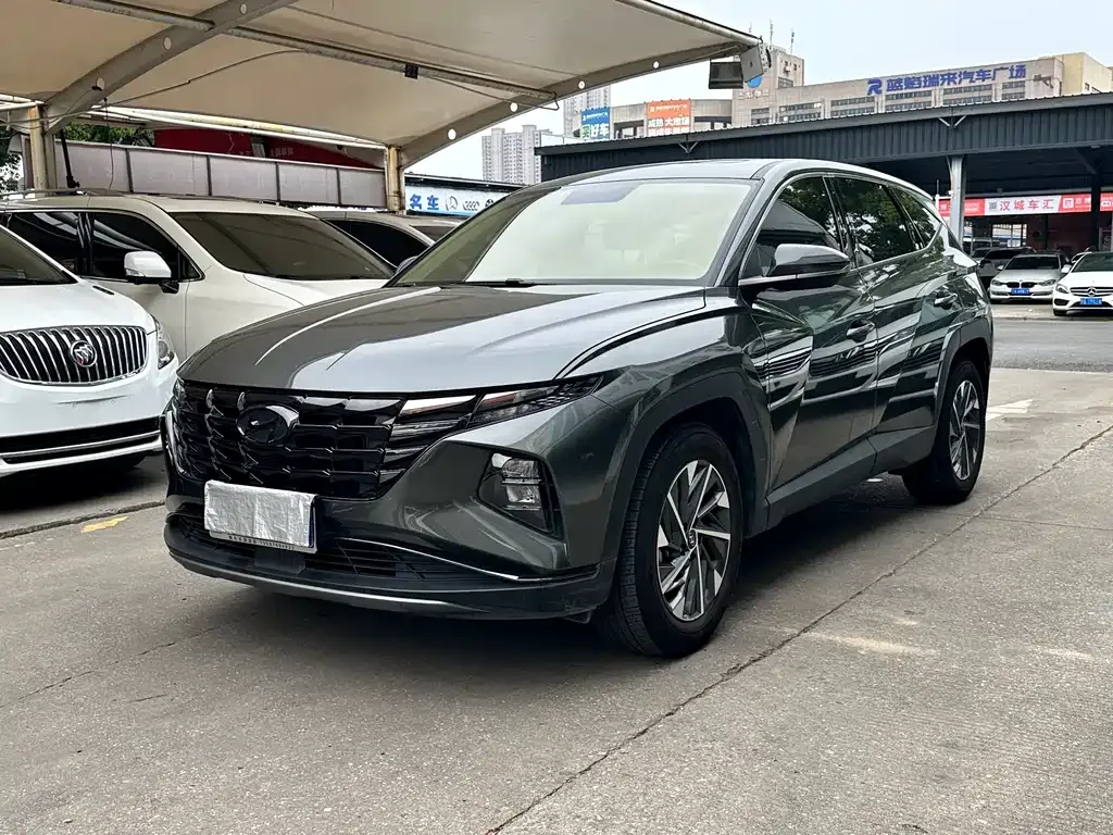 Hyundai Tucson — фото 1