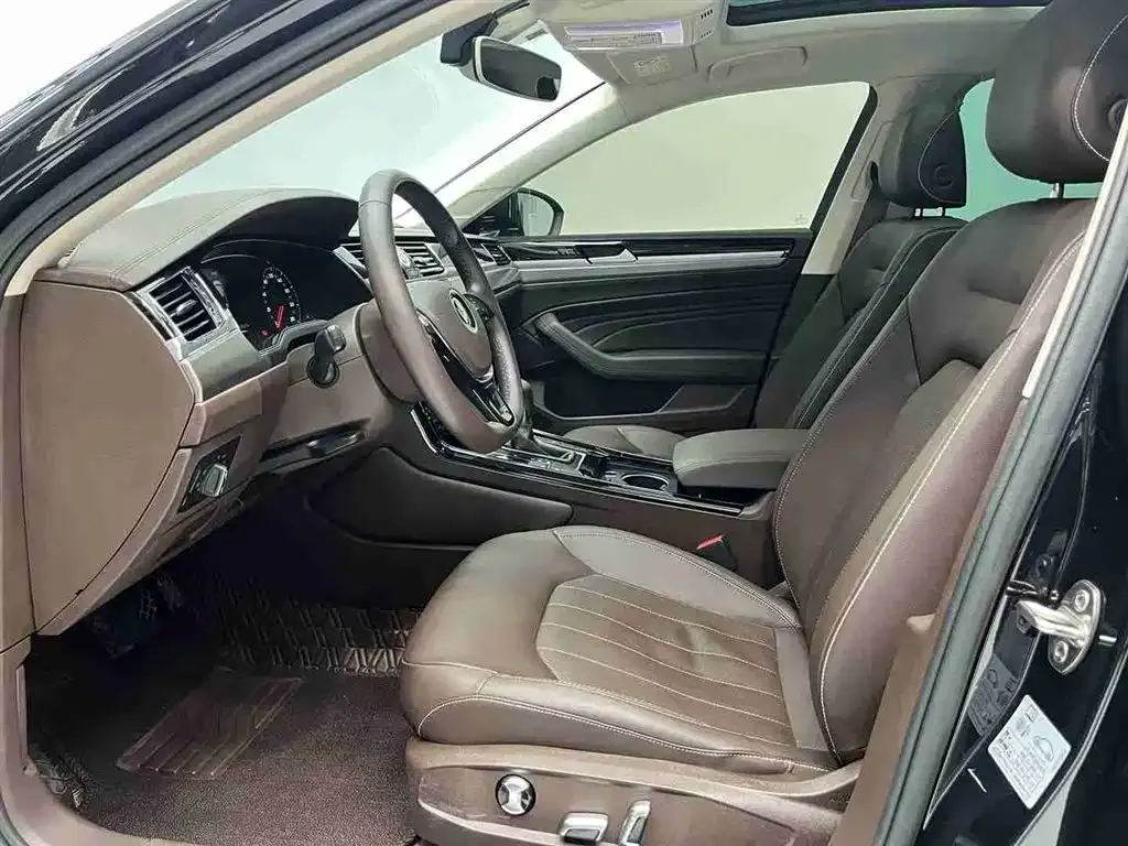 Volkswagen Phideon 2022 из CN, фото 7