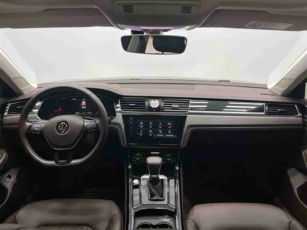 Volkswagen Phideon 2022 из CN, фото 3