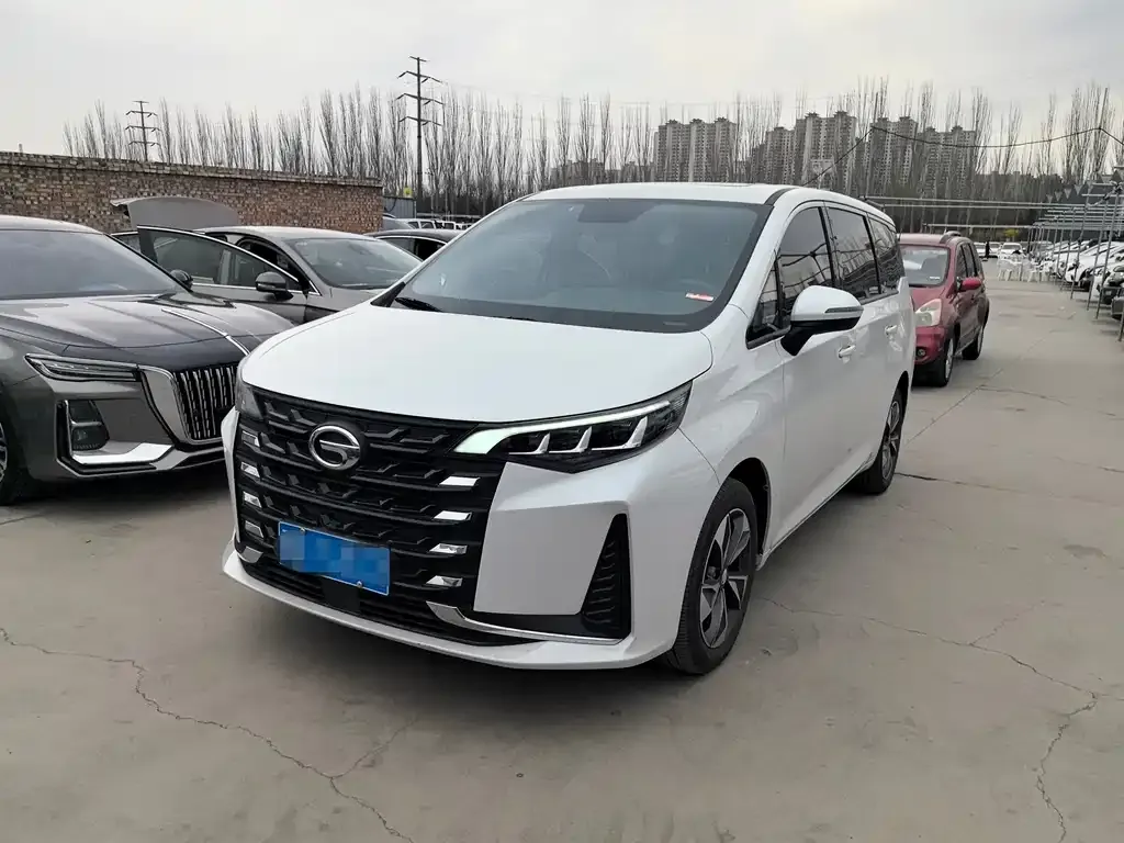 GAC Motor Trumpchi M6 — фото 1