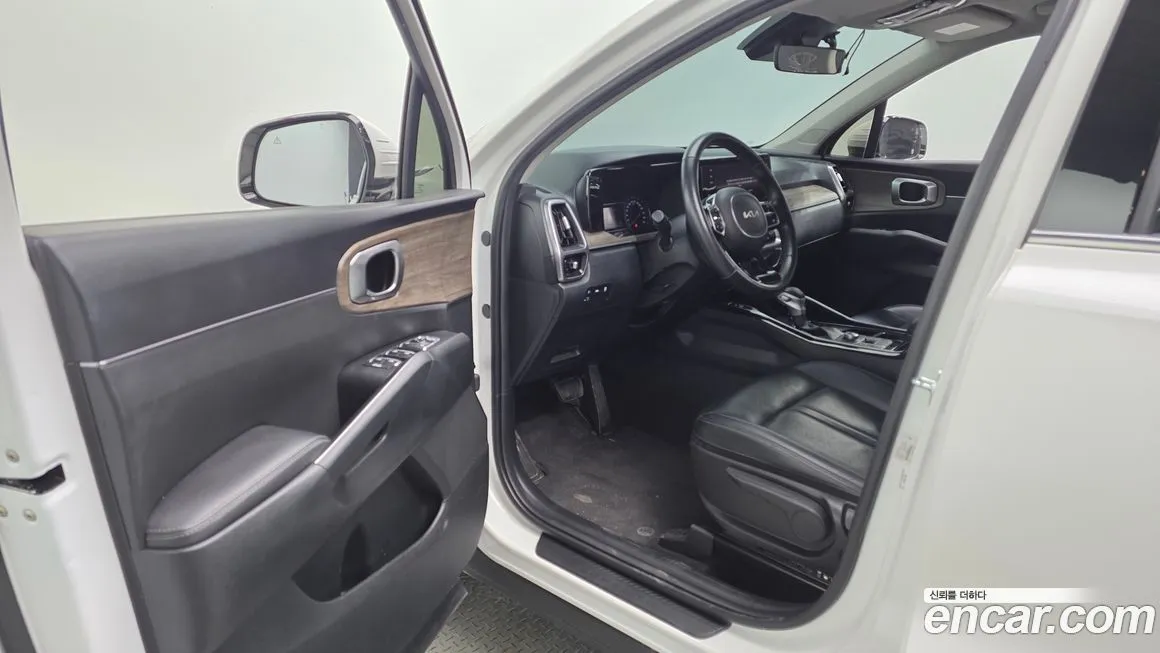 Kia Sorento — фото 6