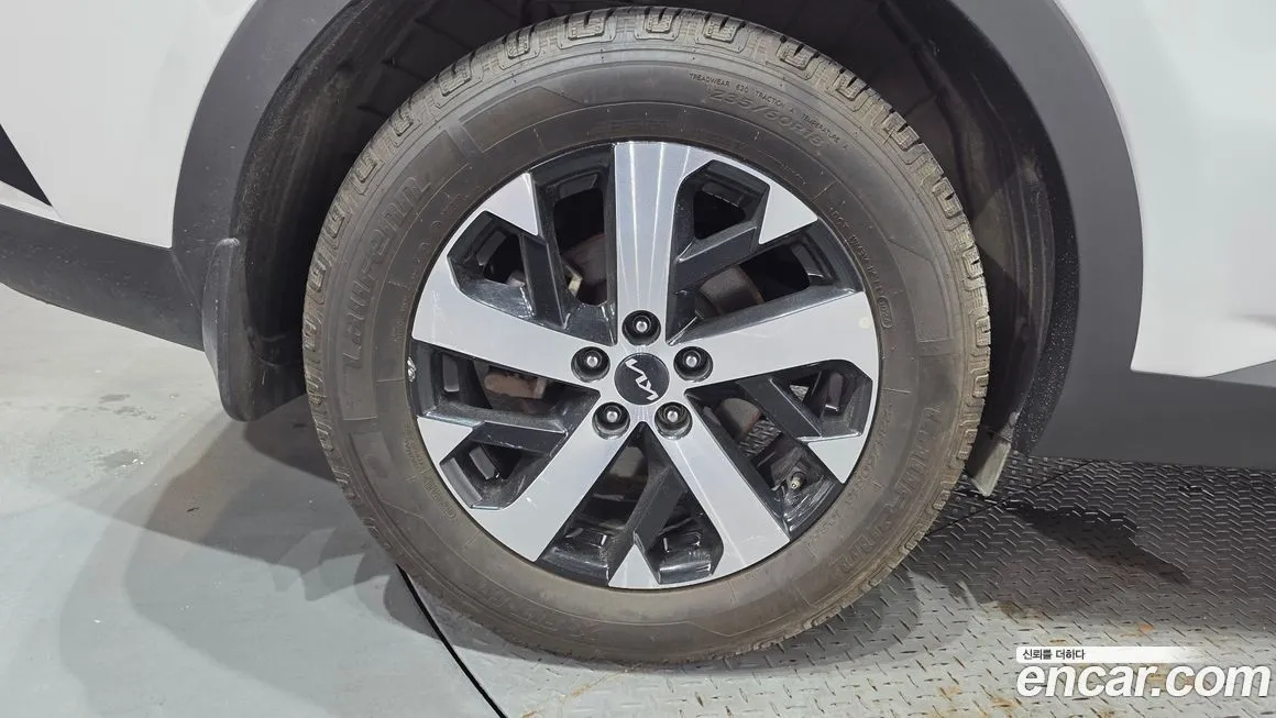 Kia Sorento — фото 9