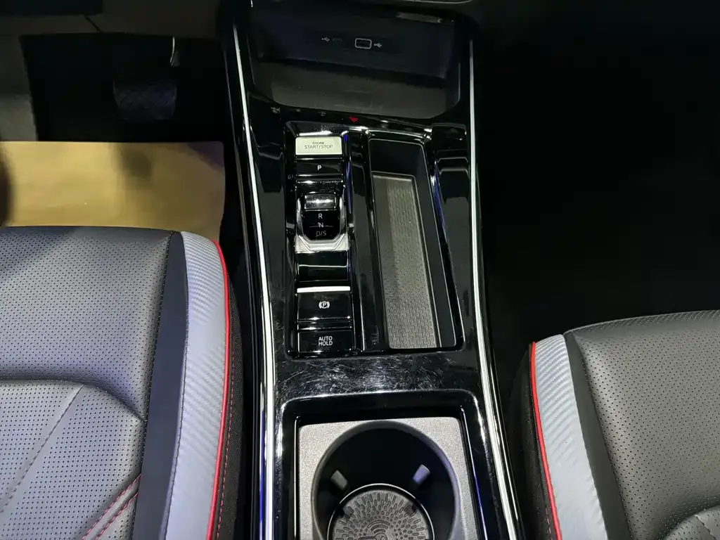 Volkswagen Lamando 2022 из CN, фото 7