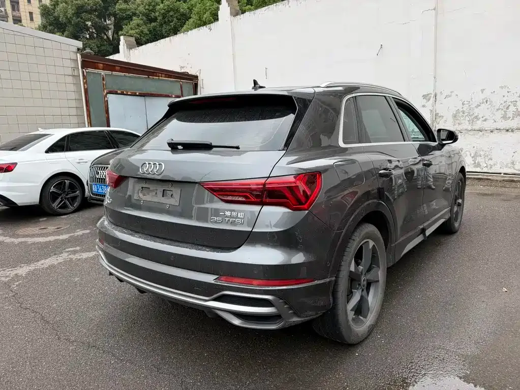 Audi Q3 — фото 5