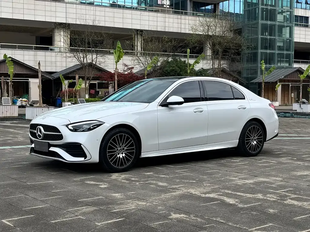 Mercedes-Benz C-Class — фото 1